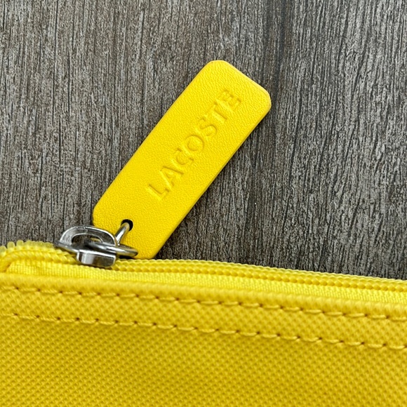 Lacoste yellow Vertical Tote bag with 25cm drop - Picture 4 of 16